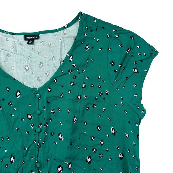TORRID Top Women's 2 Green Leopard Animal Print Lace Up Corset Back Blouse Shirt - Picture 6 of 12